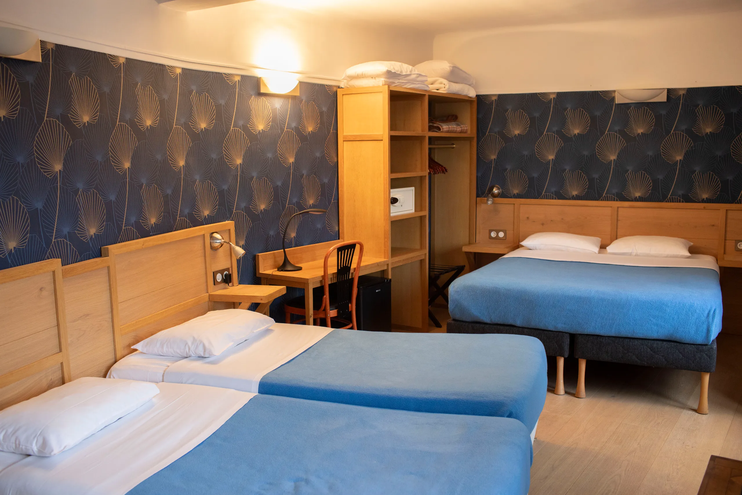 db.room_type.imperial_suite