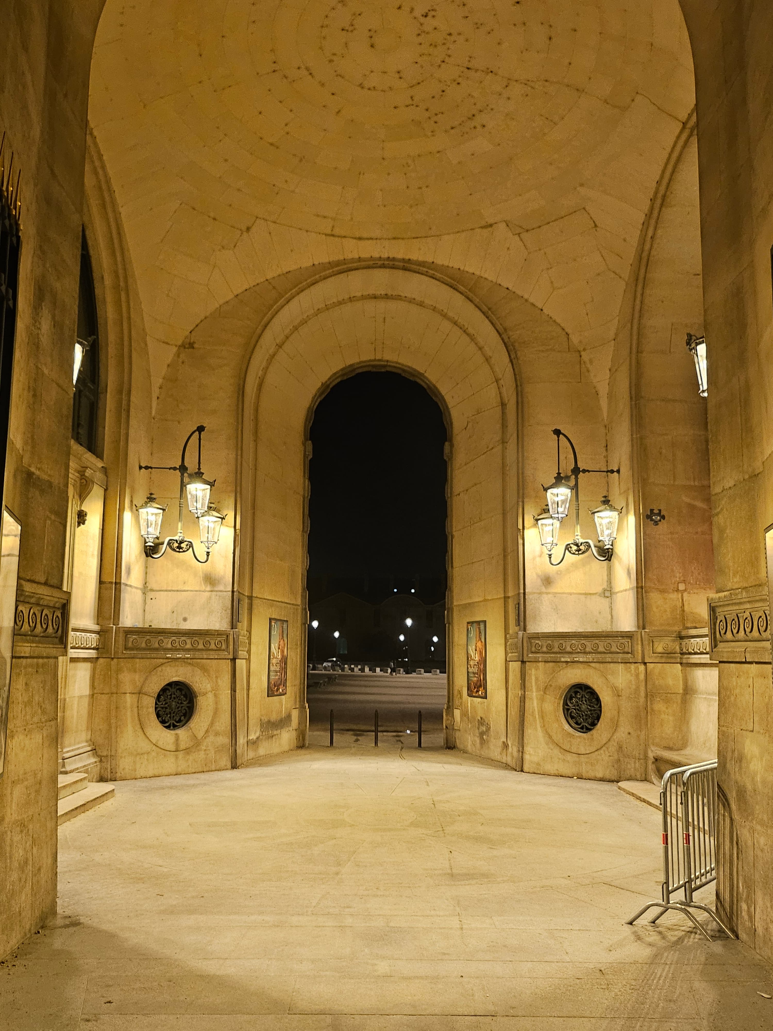 Louvre Arche